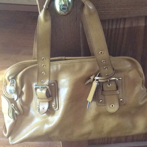 Sold - Picture 4 of 6